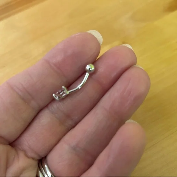 14 kt white gold Swarovski Heart-Shaped Pink Belly Button Ring - Picture 2 of 3